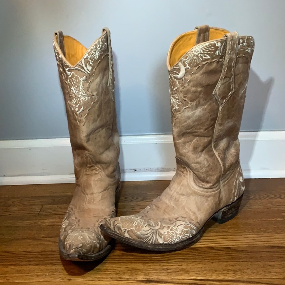 Old Gringo Sz. 10B embroidered cowgirl boots